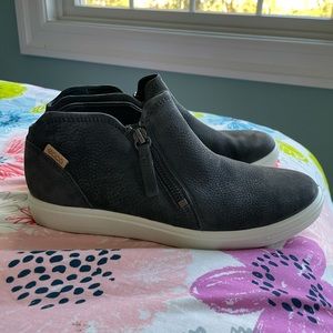 Ecco Soft 7 Women’s Side Zip Bootie
